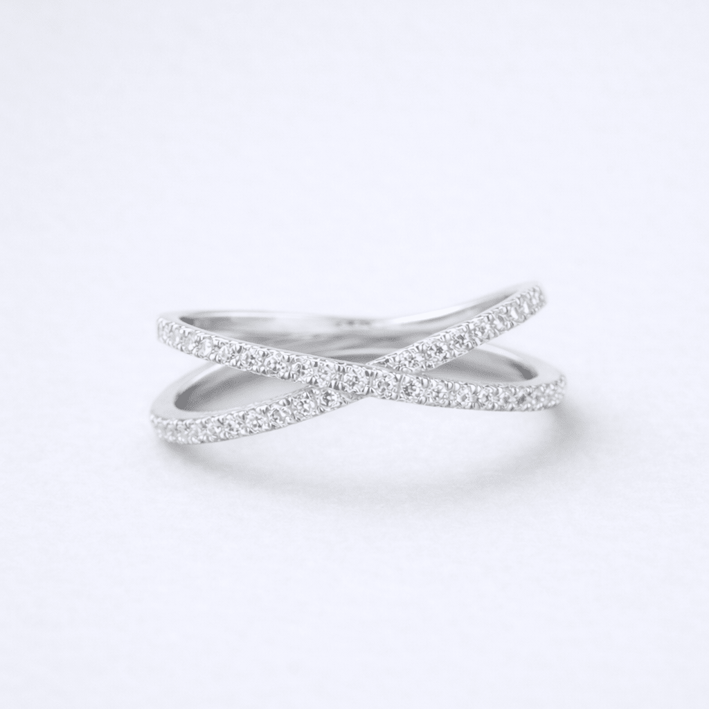 Anillo Cruzado de Oro Blanco 18K con Brillantes - Mateu Joyeros