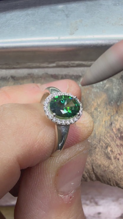 Anillo oval green